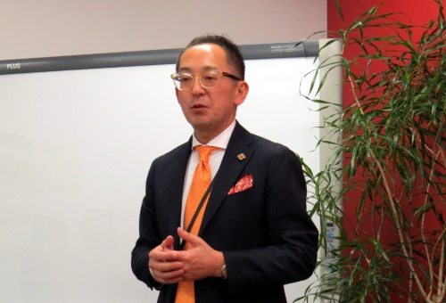 レッドハット代表取締役社長の望月弘一氏 レッドハット代表取締役社長の望月弘一氏