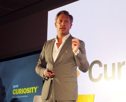 Curiosity IoTについて説明するSprintのRook氏(撮影:日経 xTECH)