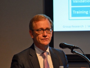 図1 Thomas Form氏(Volkswagen, Head of Group Research Vehicle Technology and Mobility Experience)