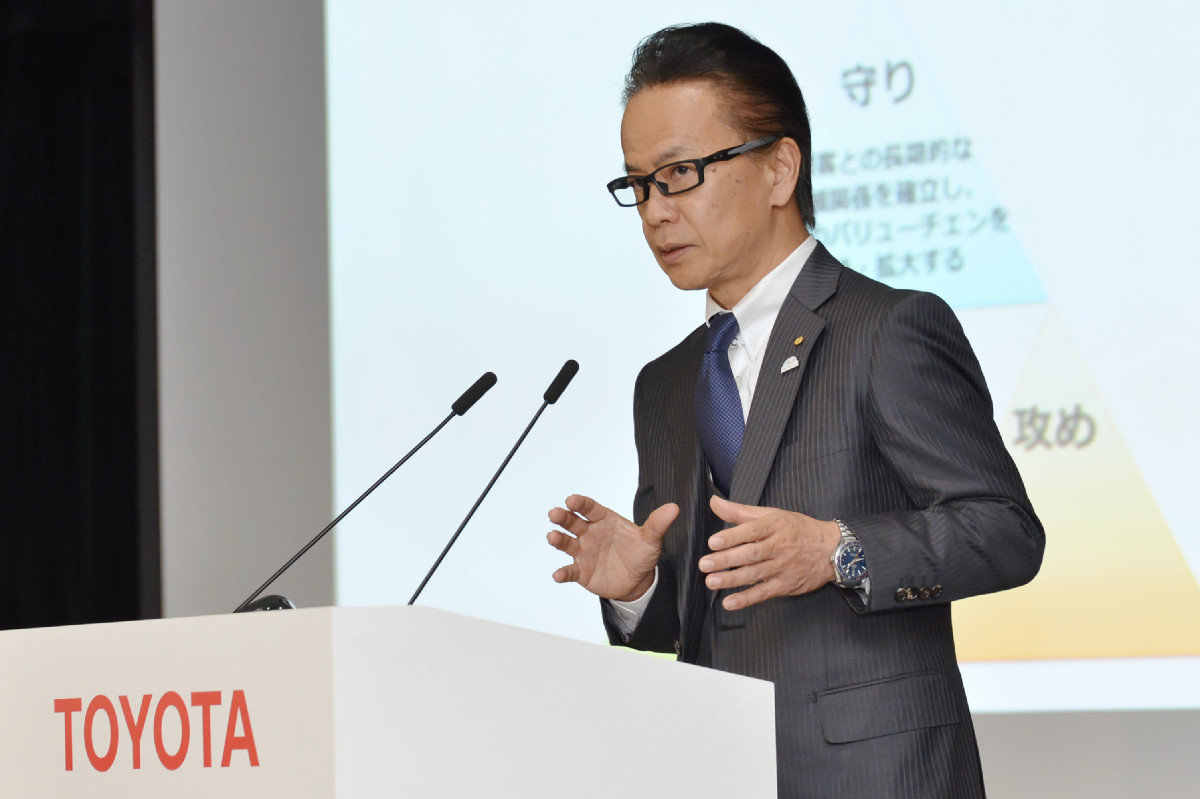 図1　コネクテッド戦略の現状を説明したトヨタ副社長の友山茂樹氏。