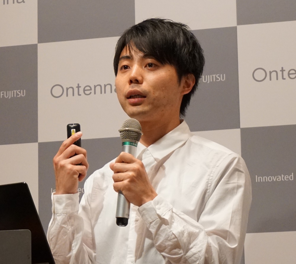 音を振動や光で伝える 富士通が新型ウエラブル端末 Ontenna 日経クロステック Xtech