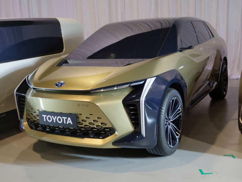 2年遅れのトヨタ Ev本格投入で30年規制に備え Pfはvwに似る 日経クロステック Xtech