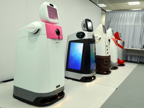 パナソニックが病院や公共施設向けに販売する「自律搬送ロボット HOSPI（ホスピー）」