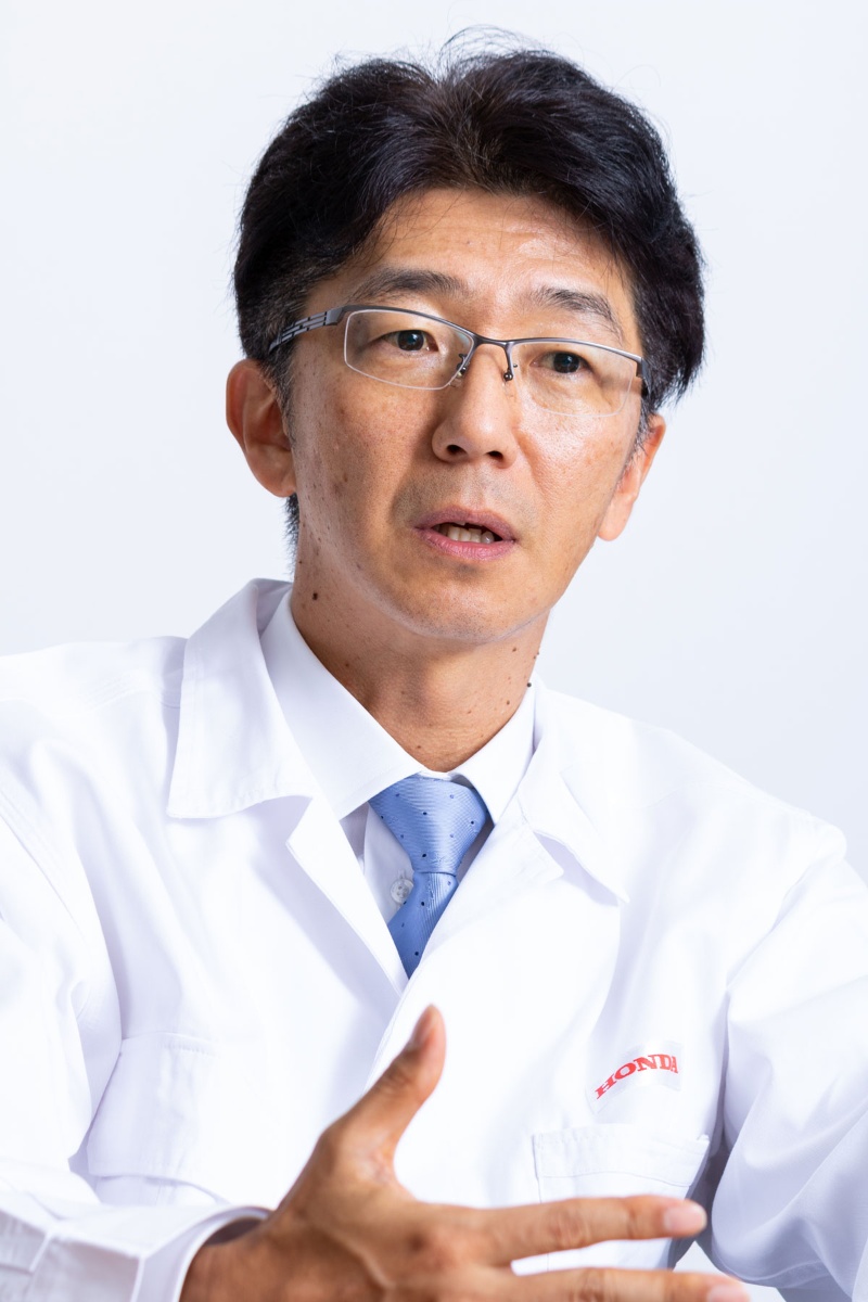 ホンダ エンジンに副燃焼室採用へ 熱効率高める 日経クロステック Xtech