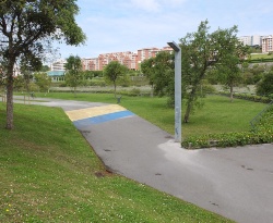図1●サンタンデール市の公園におけるスマートストリートライティングの事例