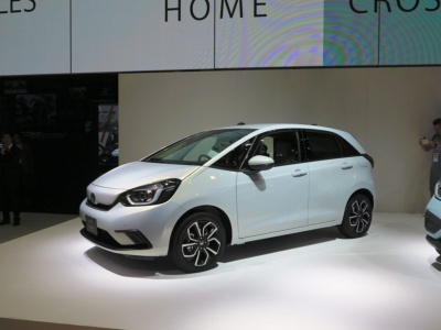 次期フィット 次期フィット