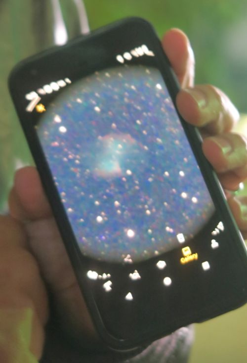 観望会の数日前に東京・恵比寿で撮影した星雲（M27）の映像