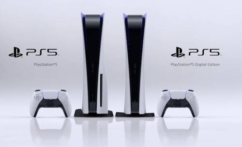 PS5の本体。左が光ディスクドライブを搭載したモデルで、右が非搭載モデル