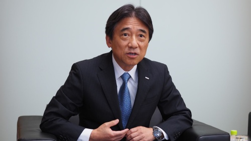 「経営企画部長や副社長の時代にもサブブランドを検討したことがある」と語るNTTドコモの吉沢和弘社長