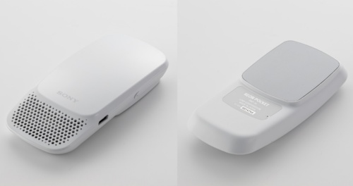 REON POCKETの表側(左)と裏側(右)