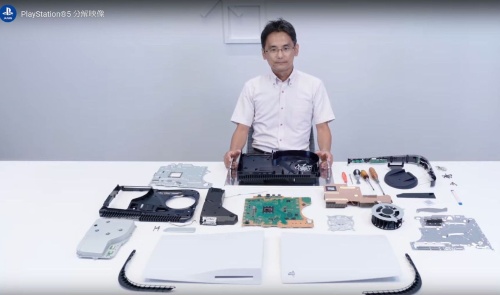 PS5の分解動画に出演した鳳氏