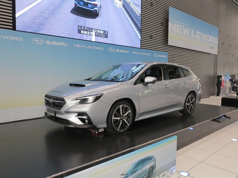 欧州車並みにドア閉まりやすく スバル新型 レヴォーグ 日経クロステック Xtech 欧州車並みにドア閉まりやすく スバル新型 レヴォーグ 日経クロステック Xtech
