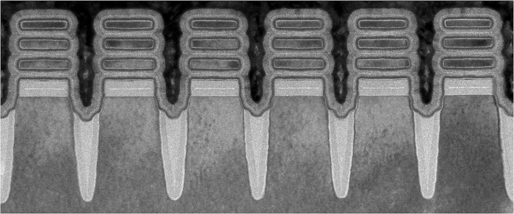 3層のナノシート構造を備えた2nmプロセスの半導体素子