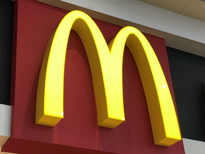 マクドナルドが20年ぶりに人事システム刷新、こだわった「デジタルアダプション」