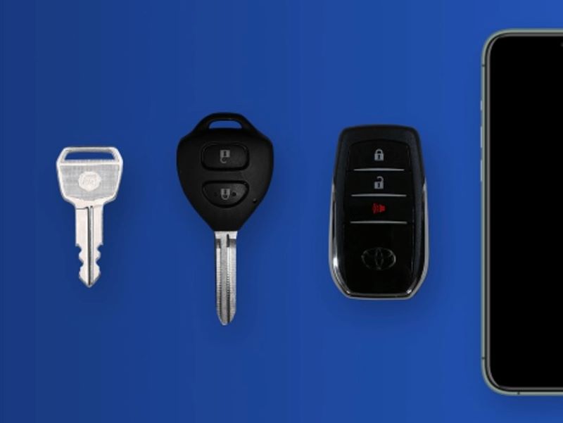 自動車ドアキー大転換、メカからスマホへ　「鍵」は生き残れるか