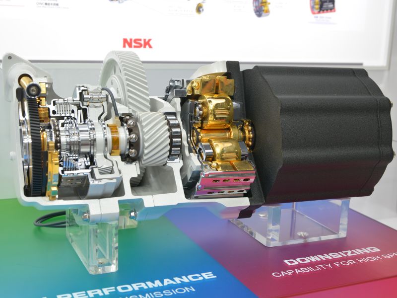 EV差異化の陰に古くて新しい技術、動力伝達機構が進化をけん引か