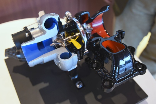 VCRエンジンに使うターボチャージャー