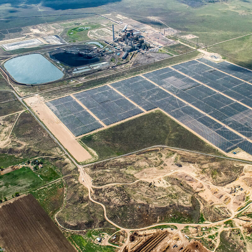図2　コロラド州のプエブロにあるXcel Energyのコマンチ（石炭）火力発電所