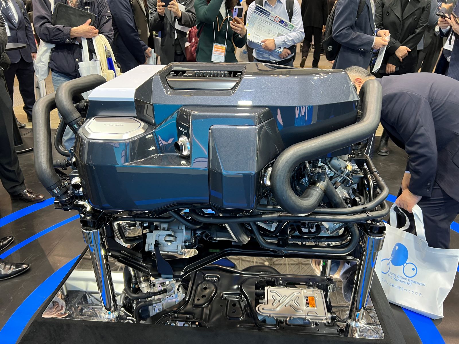 次世代燃料電池システムの裏側