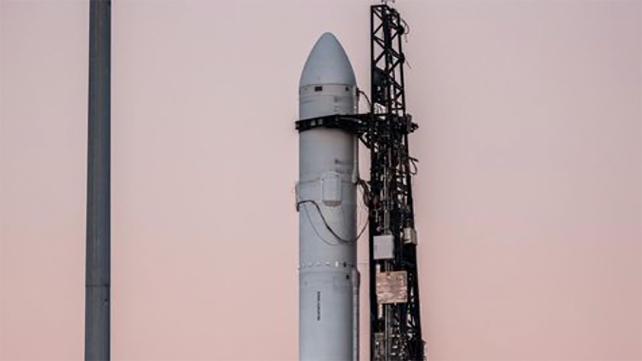 ほぼ3Dプリンター製」ロケット、米宇宙ベンチャーが打ち上げ | 日経