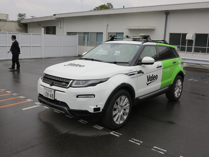 新技術を搭載した実験車両