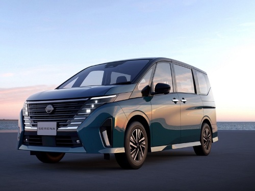 新型「セレナ」 新型「セレナ」