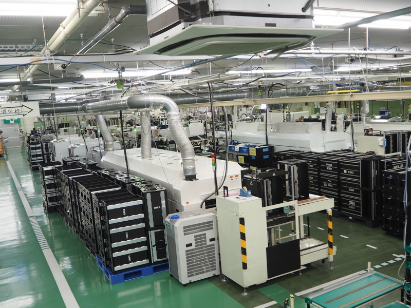 半導体不足の時期にラインを止めて配置改善、OKIネクステック