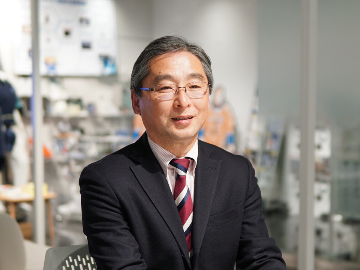 JAXAの佐藤氏は、民間企業の参入に向けた施策の重要性を語った（写真：JAXA）