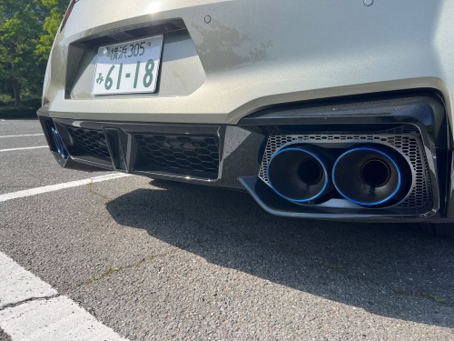 エンジン車の排気口