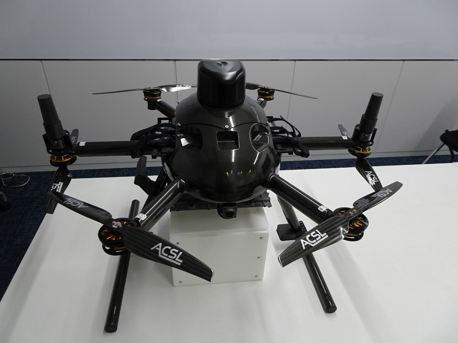 市場飛躍の鍵握る「レベル4ドローン」、課題は高コストな安全認証取得