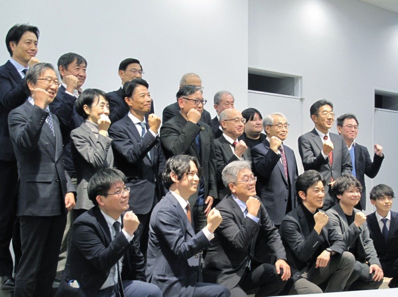 みずほ・三菱UFJ・住友生命ら金融大手が結集、「金融IT検定」を実施へ