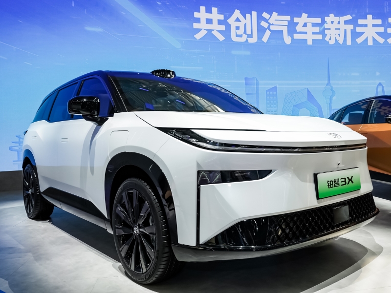 トヨタ中国合弁が市街地で部分自動運転、400万円以下でTesla・Xpeng対抗