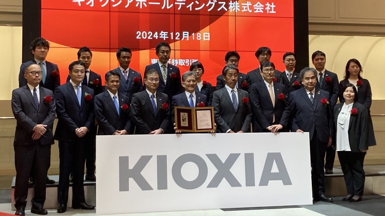 キオクシアが悲願の株式上場、早坂社長「NAND事業の競争力に自信