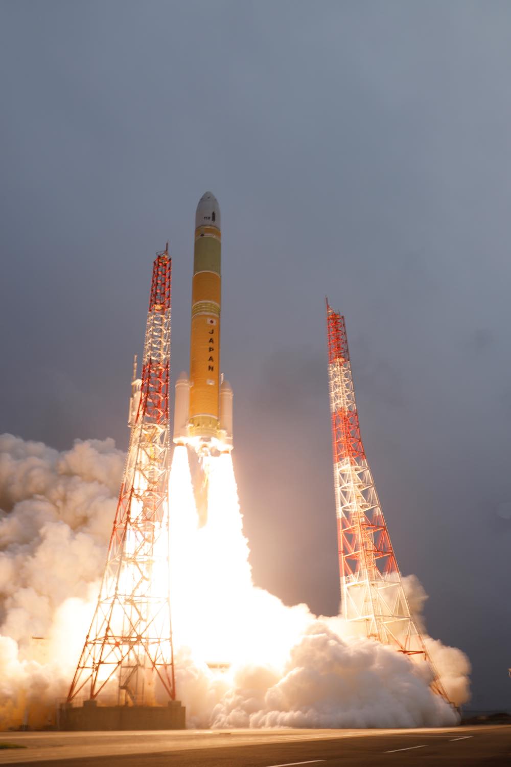 ロケット スペースXショック」が後押し、勢いづく宇宙スタートアップ | 日経