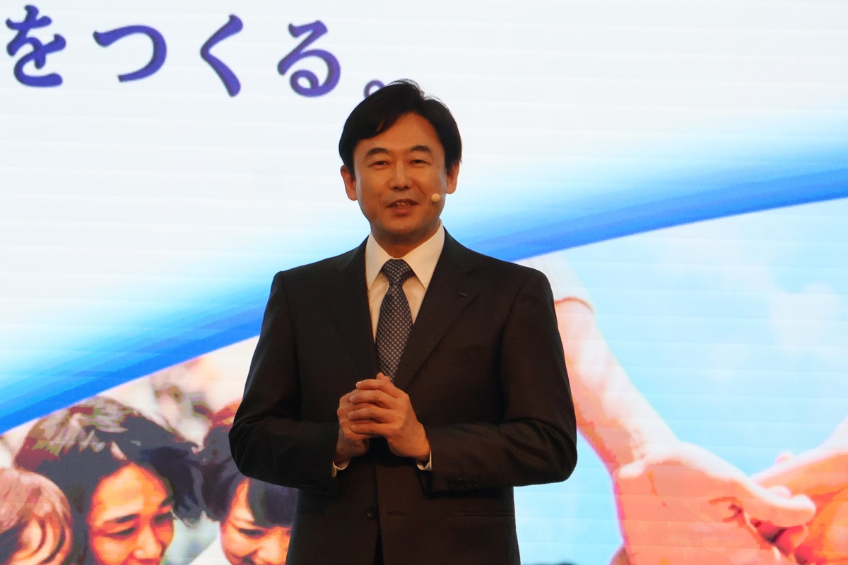 KDDIが高輪ゲートウェイの新本社公開、JR東やローソンとロボット配送