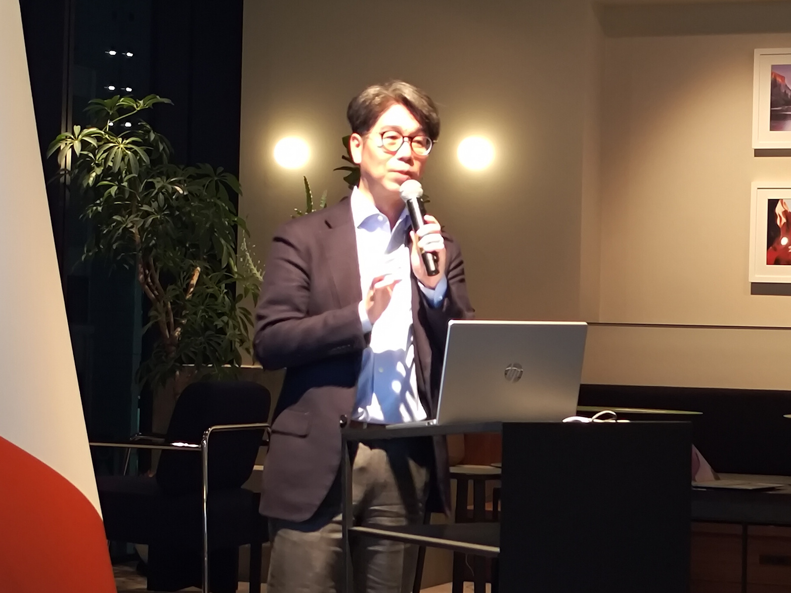 JPX総研、曖昧条件でも探せるIR資料のAI検索 4カ月の高速開発に3つの