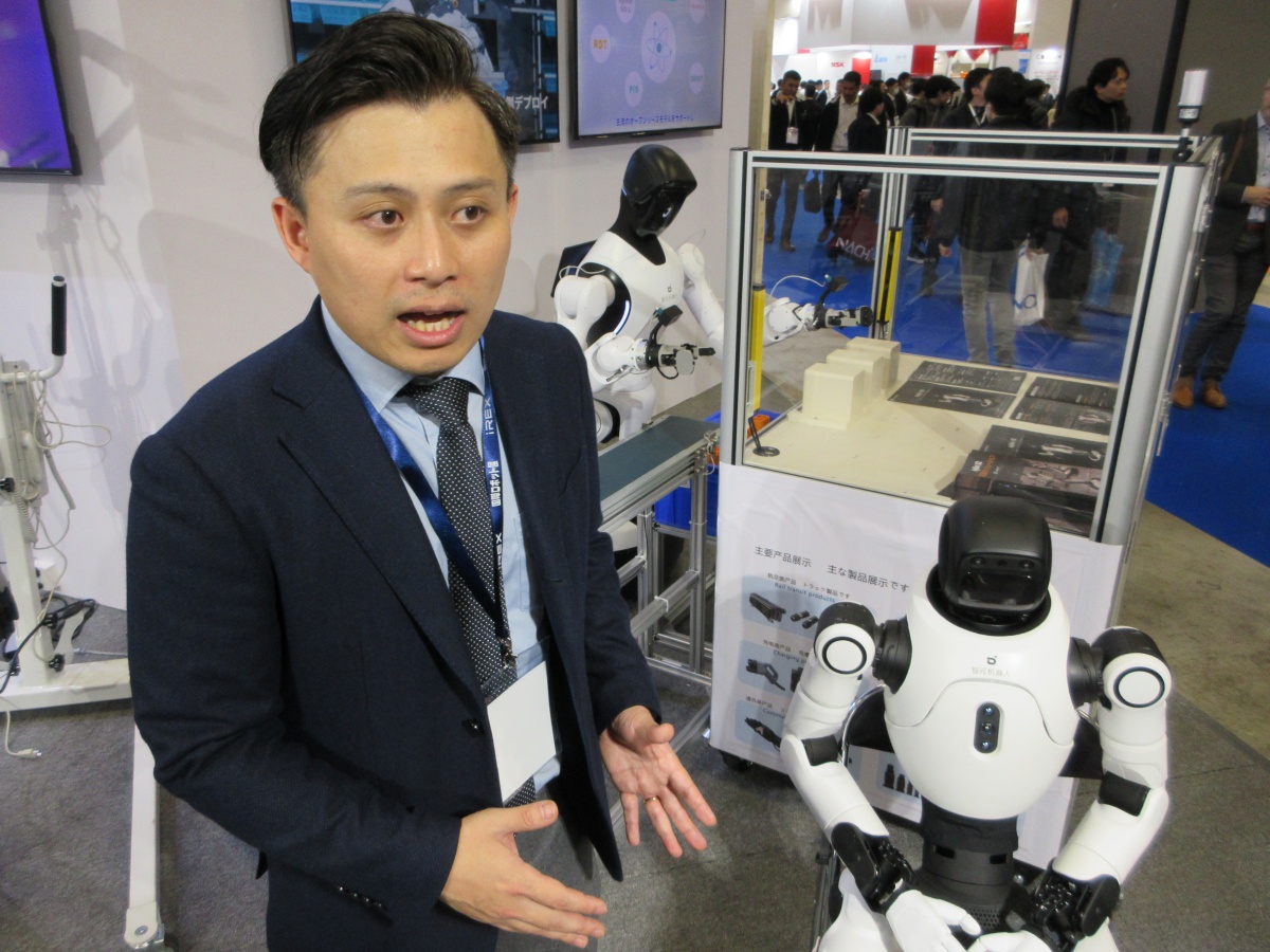 中国AGIBOT、人型ロボで日本進出 潜在市場「クルマ以上」（2ページ目