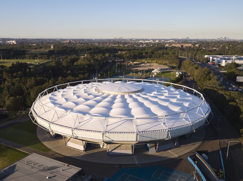 全面膜屋根への改修で全天候型競技場に生まれ変わった シドニー五輪のレガシー 日経クロステック Xtech 全面膜屋根への改修で全天候型競技場に生まれ変わった シドニー五輪のレガシー 日経クロステック Xtech