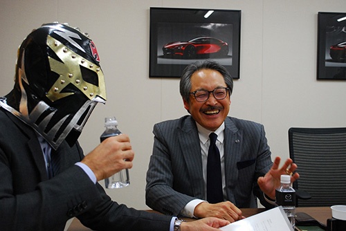 トヨタとの提携前夜にどんなやり取りがあったのか。日経新聞には1行も出てこないような話もタップリうかがいました。さて、どこまで書こうかね……。