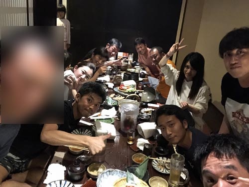 翌日の新幹線は、何事もなかったように始発から通常運転。読みが当たりました。クラシルの堀江くん、300万で会社を買いなはれの三戸くん、ドリコムの内藤くん、若い諸君から大いに刺激をいただきました。