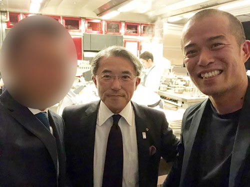 スタートトゥデイはこの10月からZOZOへ社名変更していたのですね。知らなかった。