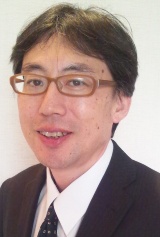高安 篤史
