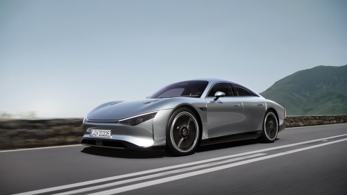 ドイツDaimler（ダイムラー）が「CES 2022」で発表したEVコンセプトカー「VISION EQXX」。容量100kWhの電池で1000kmの航続距離を実現したのが特徴だ。（出所：Daimler）