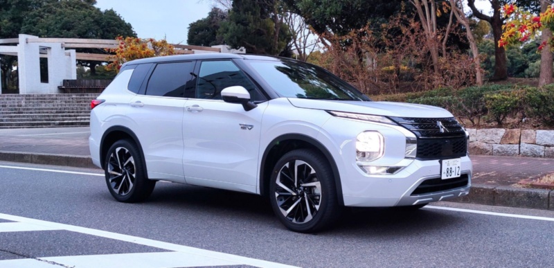 三菱アウトランダー 売れ筋500万円超も納得 日産pf先出し 日経クロステック Xtech 三菱アウトランダー 売れ筋500万円超も納得 日産pf先出し 日経クロステック Xtech
