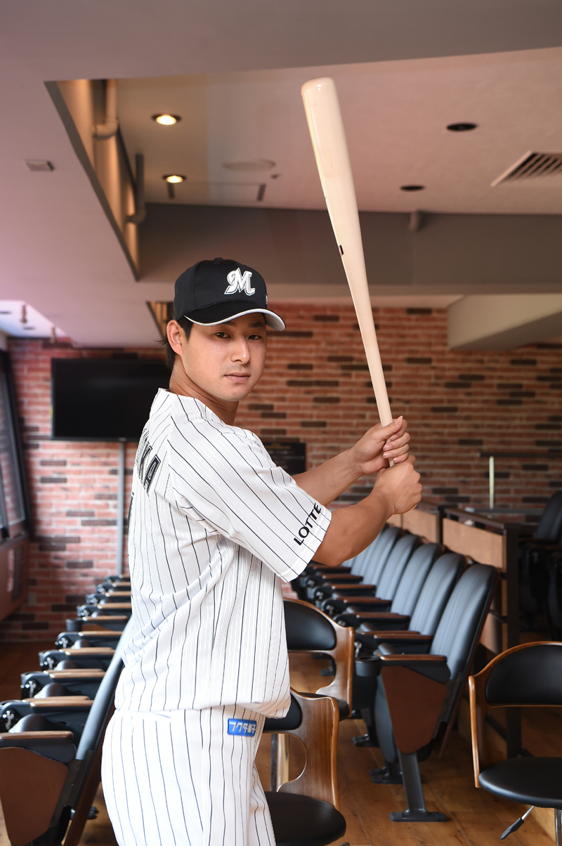 藤岡裕大選手に聞く―重すぎないバット、長めに持って新人王目前（5ページ目） | 日経クロステック（xTECH）