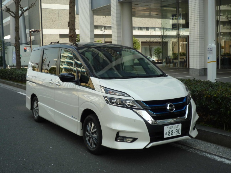 日産 セレナe Power 市街地での回生を抑え走りやすく 日経クロステック Xtech 日産 セレナe Power 市街地での回生を抑え走りやすく 日経クロステック Xtech