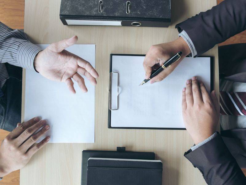 残業時間が多いITエンジニア、「本当は少ない」と上司に言われ混乱する