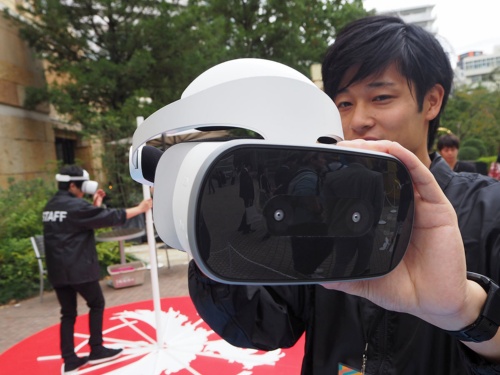 2018年には「Oculus Go」や「Mirage Solo」など、パソコンやスマートフォンを必要としないスタンドアロン型のVRデバイスが登場し、注目を集めた。写真は2018年10月12日の「INNOVATION TOKYO 2018 - AR Playground with Niantic」より（筆者撮影）