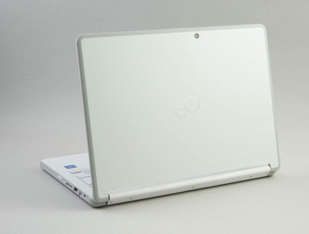 富士通LIFEBOOK SH54/Jコンパクト ノートパソコン