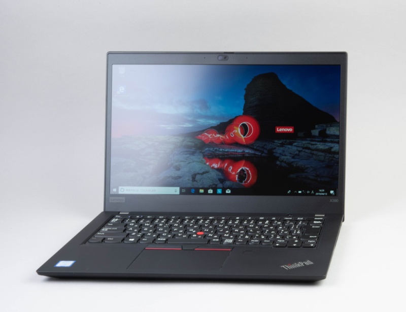 待望のthinkpad X390 試してみたが 何か が違う 日経クロステック Xtech